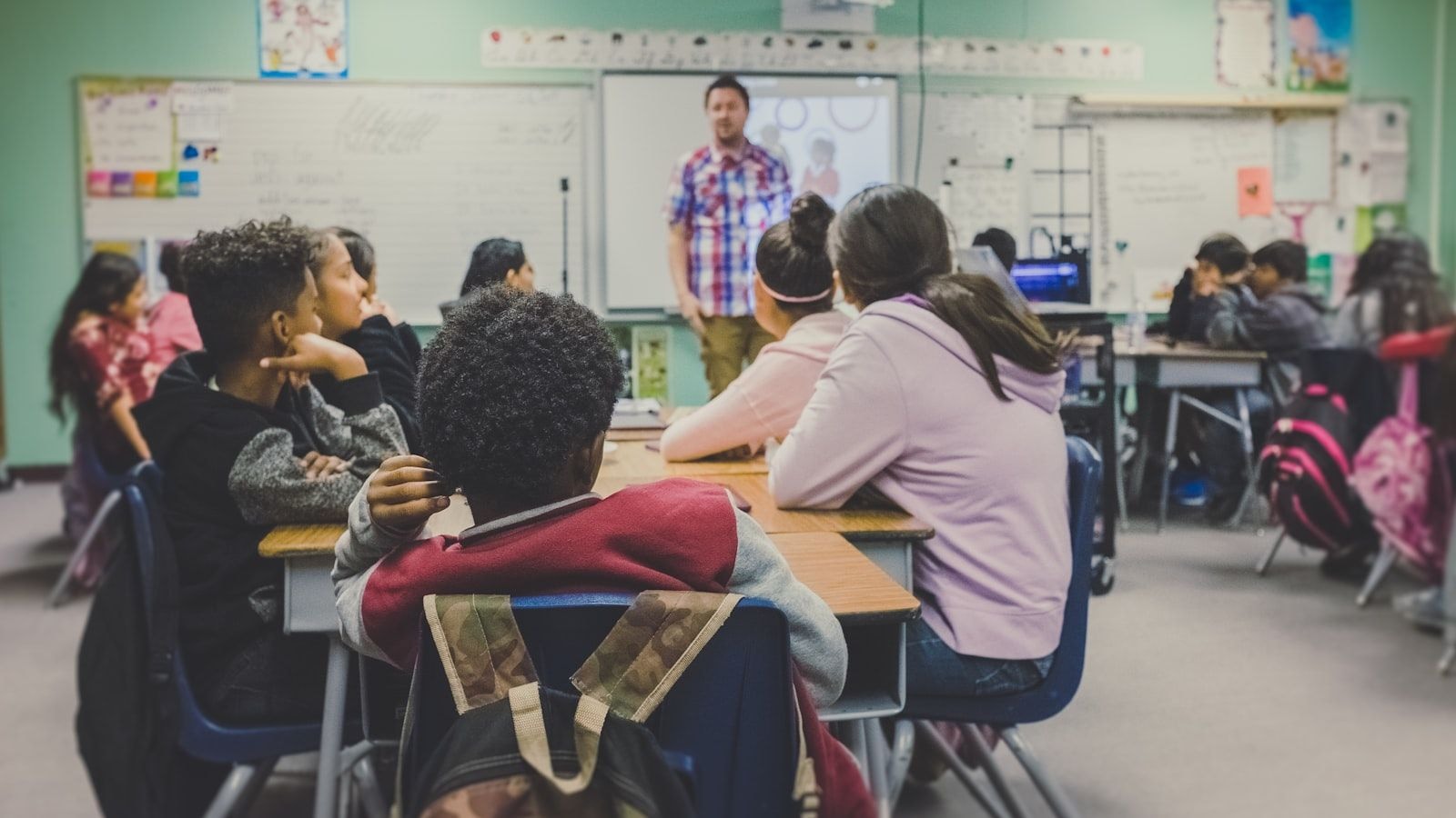 New STEM scholarship opens applications for 2026 cohort